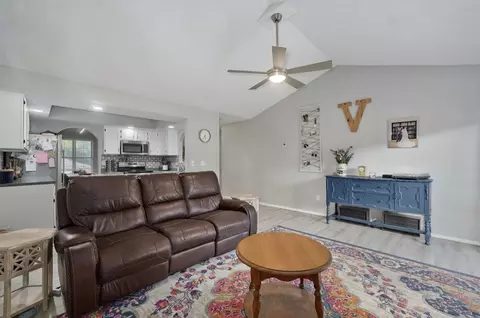 3812 W Sylvania St, Springfield, MO 65807 photo 10
