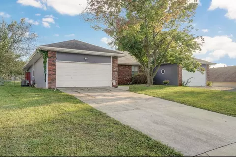 3812 W Sylvania St, Springfield, MO 65807 photo 2
