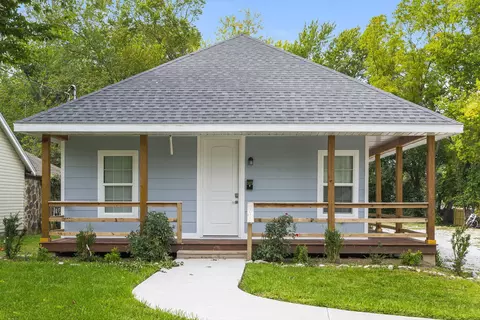 2437 N Lyon Ave, Springfield, MO 65803 photo 1