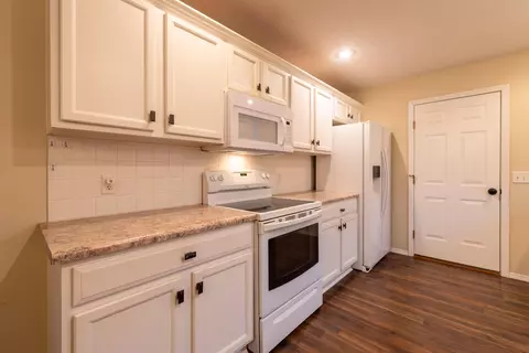 983 W Cambridge Ave, Nixa, MO 65714 photo 12