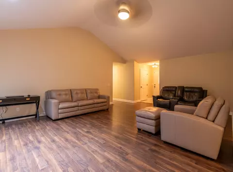 983 W Cambridge Ave, Nixa, MO 65714 photo 8