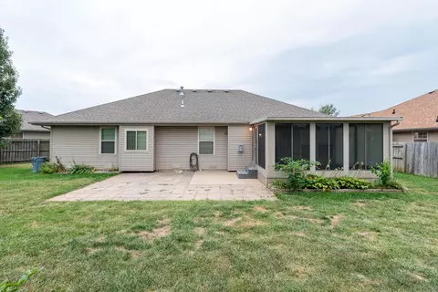 983 W Cambridge Ave, Nixa, MO 65714 photo 33