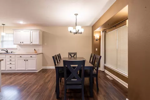 983 W Cambridge Ave, Nixa, MO 65714 photo 9