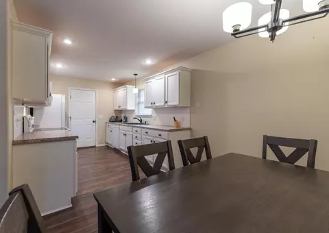 983 W Cambridge Ave, Nixa, MO 65714 photo 10