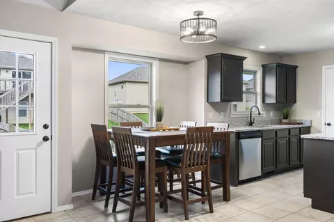 1911 N Gregory Dr, Nixa, MO 65714 photo 8