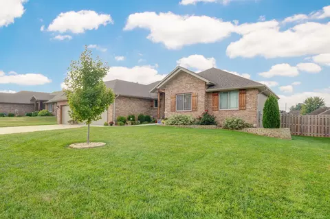 4436 W Cloverleaf Ter, Battlefield, MO 65619 photo 2