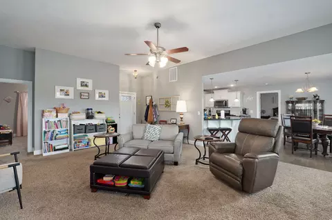 4436 W Cloverleaf Ter, Battlefield, MO 65619 photo 9