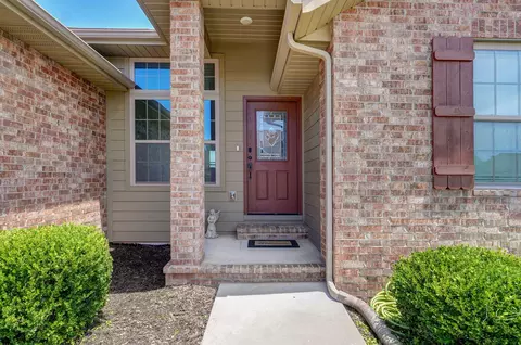 2112 N Williamsburg Ln, Ozark, MO 65721 photo 4