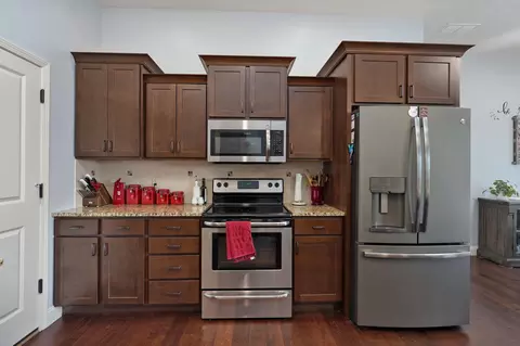 2112 N Williamsburg Ln, Ozark, MO 65721 photo 13