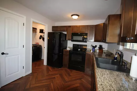 214 Dixie Ave, Clever, MO 65631 photo 4