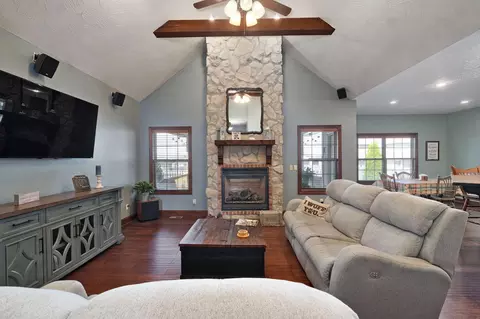 1685 E New Madrid, Republic, MO 65738 photo 5