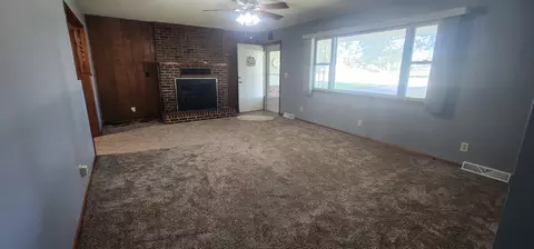 409 S Holmes Ave, Wheaton, MO 64874 photo 7