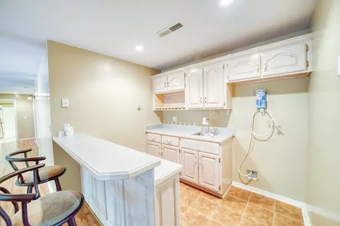 1909 W Blakey St, Springfield, MO 65810 photo 6