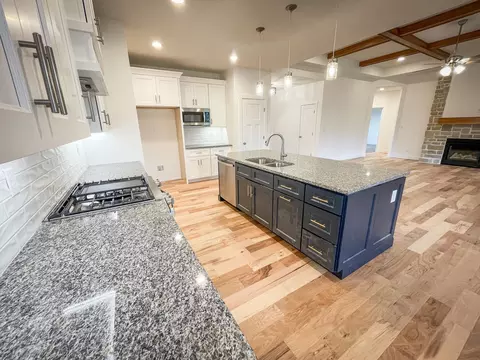 1215 E Sage, Springfield, MO 65810 photo 13