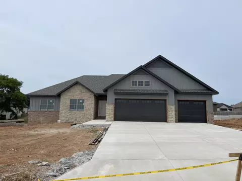 1215 E Sage, Springfield, MO 65810 photo 34