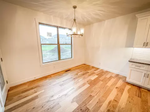 1215 E Sage, Springfield, MO 65810 photo 8