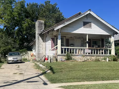 1105 S Douglas Ave, Springfield, MO 65807 photo 1