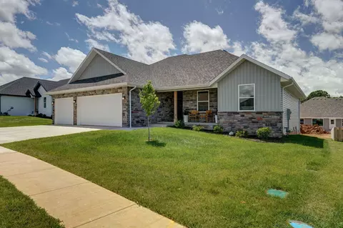 802 E Crew Dr, Nixa, MO 65714 photo 6