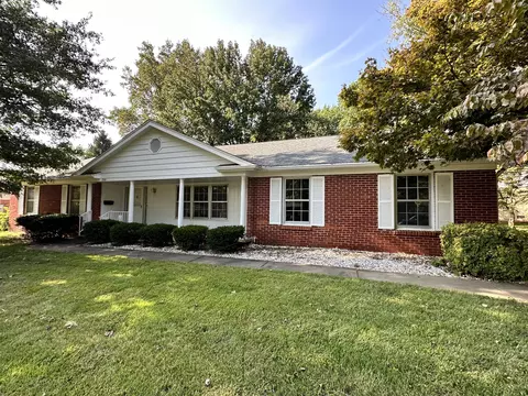 2510 Edgewood St, Springfield, MO 65804