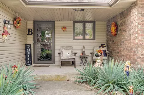 3380 W Washita St, Springfield, MO 65807 photo 4