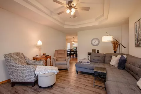 437 S Dove Valley Ave, Springfield, MO 65802 photo 3