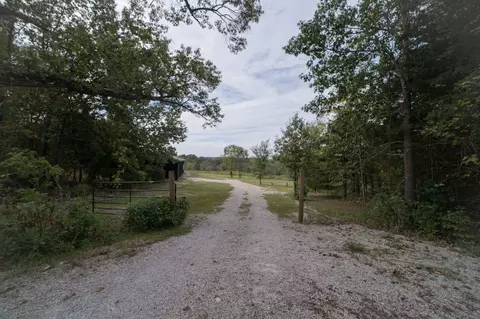 24097 Falling Black Hawk Trl, Shell Knob, MO 65747 photo 4