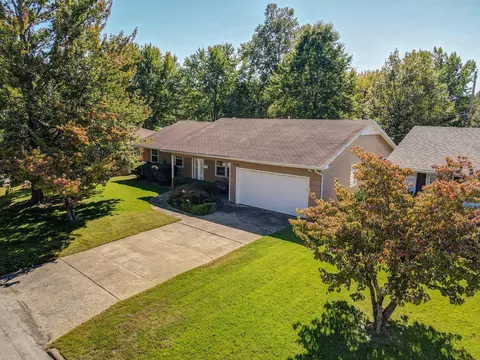 2134 E Madison St, Springfield, MO 65802