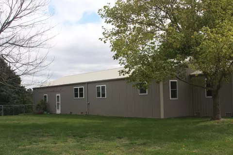 2090 E 495th Rd, Halfway, MO 65663 photo 11