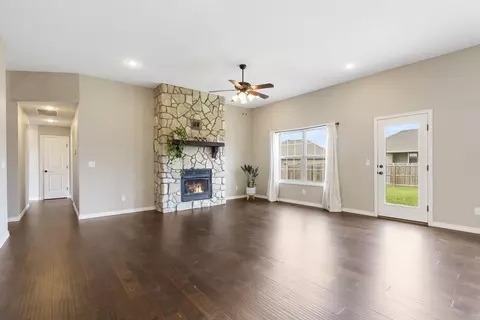 871 E Ozark Jubilee Dr, Nixa, MO 65714 photo 6