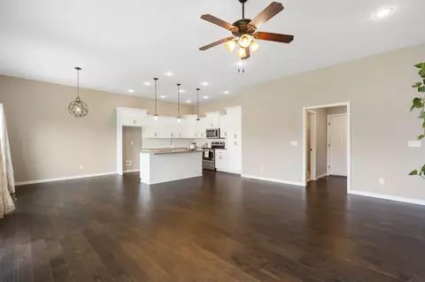 871 E Ozark Jubilee Dr, Nixa, MO 65714 photo 5