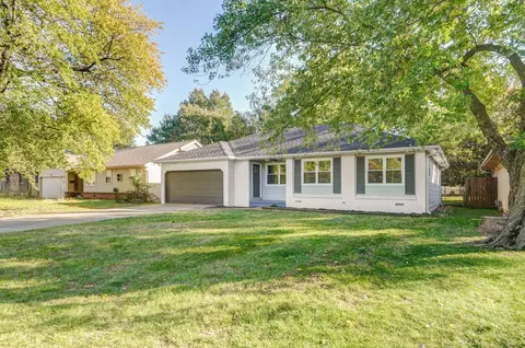 1242 E Sunset St, Springfield, MO 65804