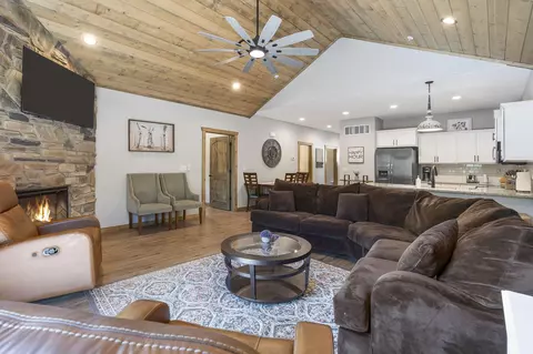 280 Dogwood Park Trl, Indian Point, MO 65616 photo 3