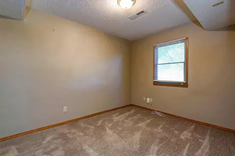 1733 W Primrose St, Springfield, MO 65807 photo 19
