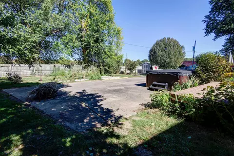 1733 W Primrose St, Springfield, MO 65807 photo 23