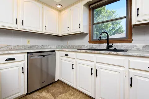 1733 W Primrose St, Springfield, MO 65807 photo 10