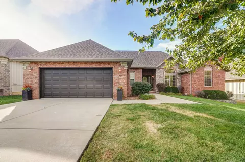 5569 S Michigan Ave, Springfield, MO 65810 photo 3