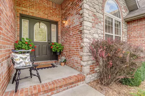 5569 S Michigan Ave, Springfield, MO 65810 photo 4