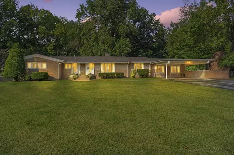 2531 S Brentwood Blvd, Springfield, MO 65804