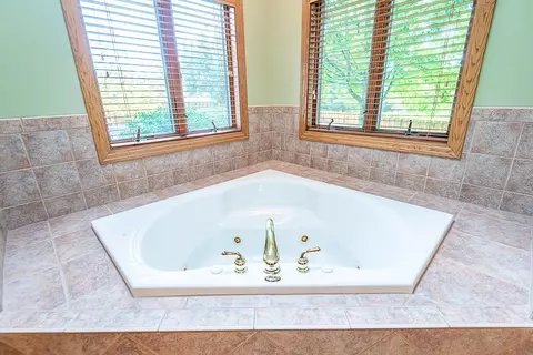 4856 S Claridge Cir, Springfield, MO 65810 photo 34