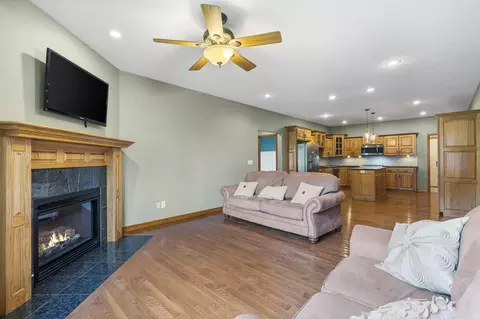 1451 N Marlowe Ave, Springfield, MO 65802 photo 13