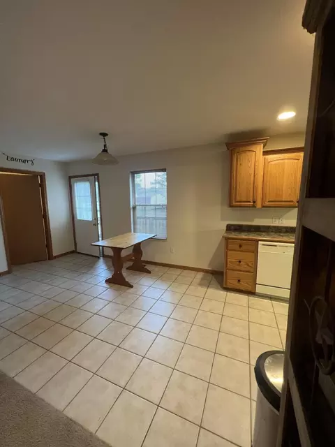 621 E Bedford St, Marshfield, MO 65706 photo 10