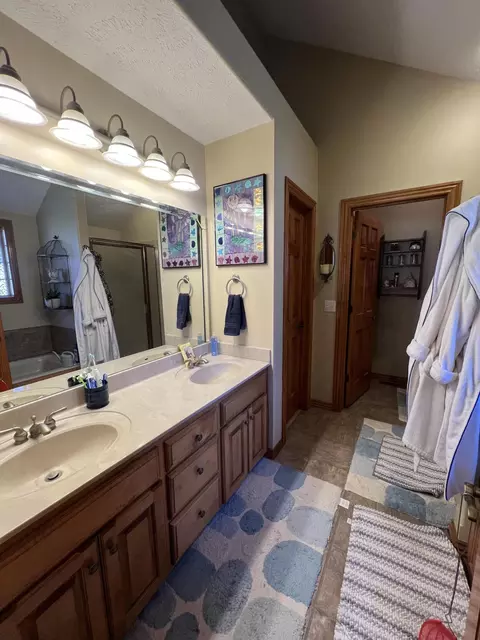 5095 E Copper Ridge St, Springfield, MO 65809 photo 10