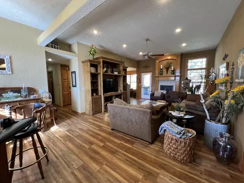 5095 E Copper Ridge St, Springfield, MO 65809 photo 2