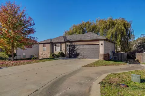 1209 W Canton Ct, Ozark, MO 65721 photo 3