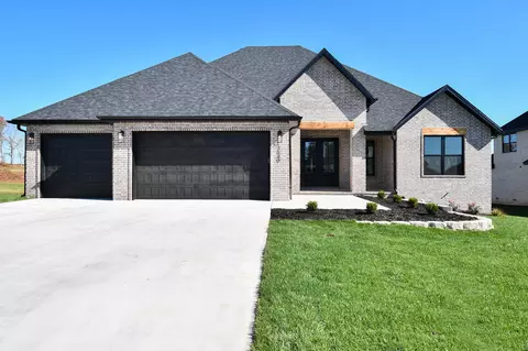 2040 N Riva Ridge Ct, Springfield, MO 65802 photo 1