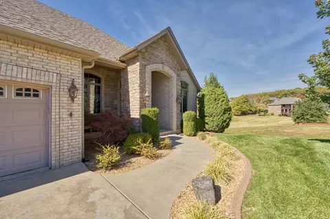 1482 W Silver Oak Dr, Springfield, MO 65810 photo 3