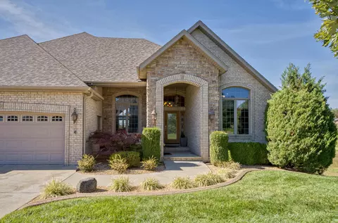 1482 W Silver Oak Dr, Springfield, MO 65810 photo 2