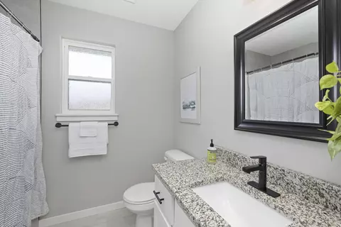 806 E Crew Dr, Nixa, MO 65714 photo 13