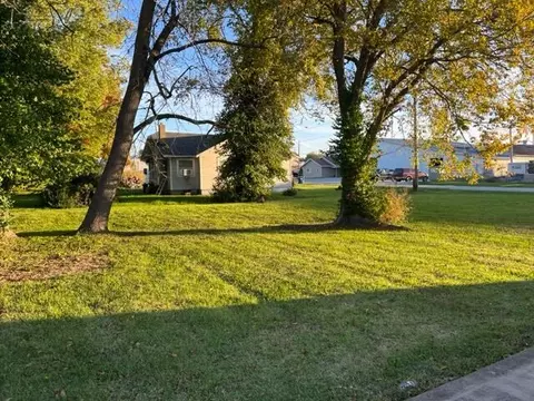 255 E Second St, Marshfield, MO 65706 photo 7