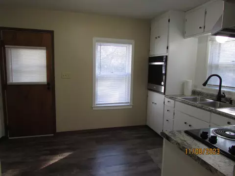 1136 N West Ave, Springfield, MO 65802 photo 13